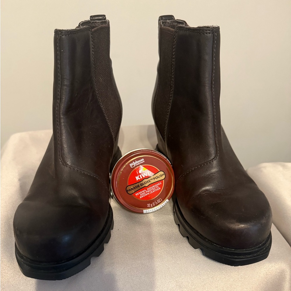 Preowned Sorel Brown Size 6